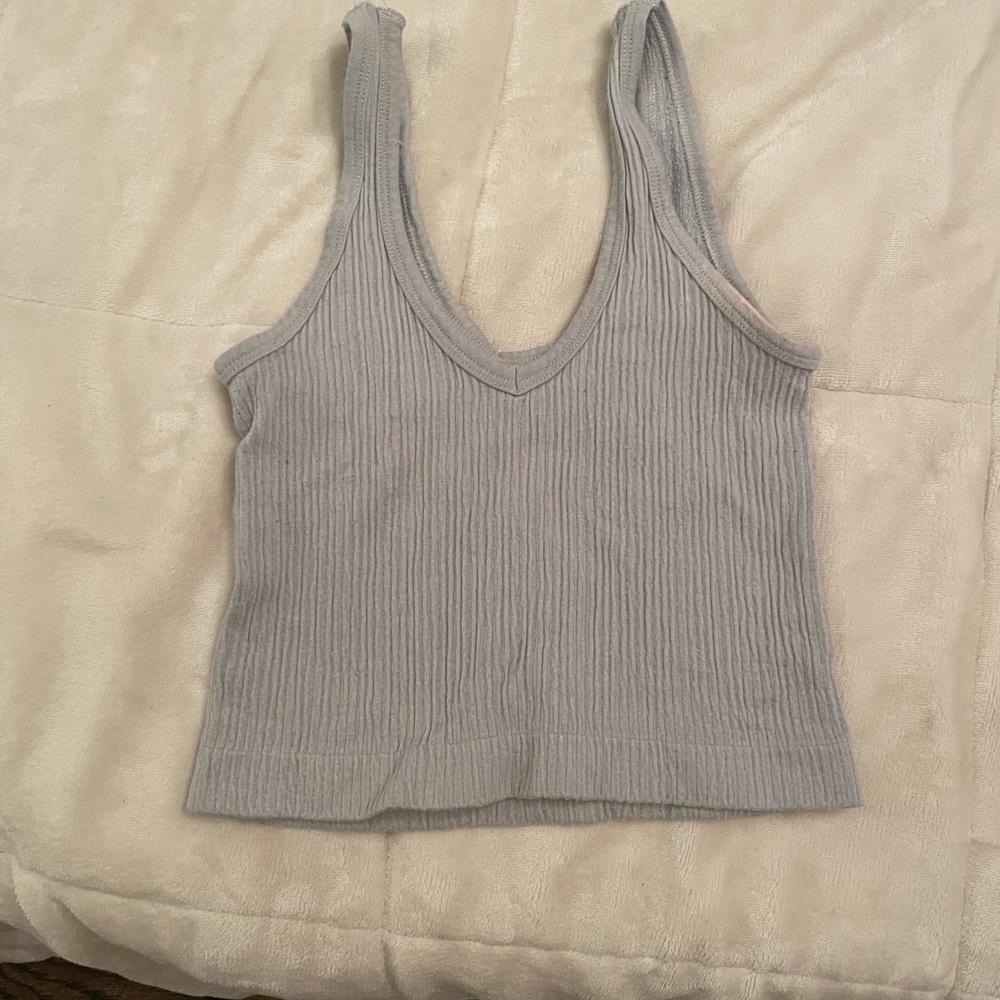 ribbed grey tank